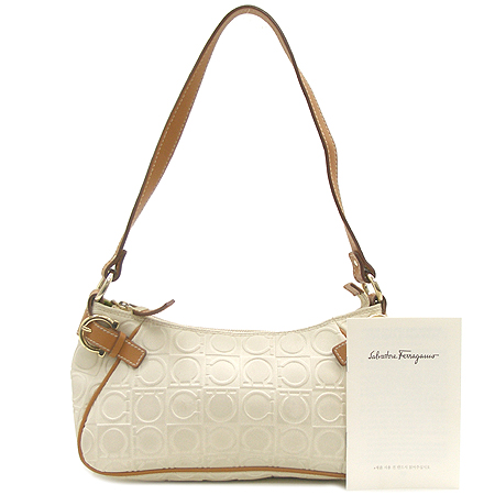Ferragamo(��󰡸�) 21 4435 ��ġ�� �ΰ� ����� �̹���2 - ���̺��� �߰���ǰ